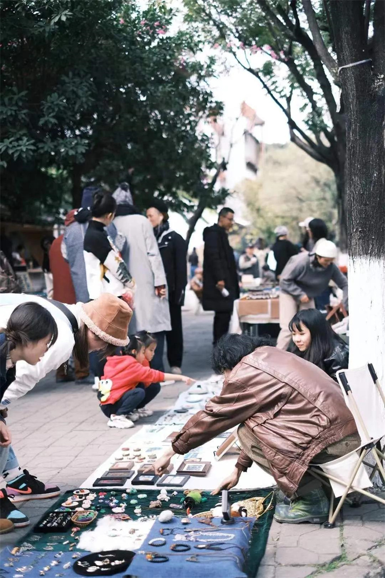 柴米多市集