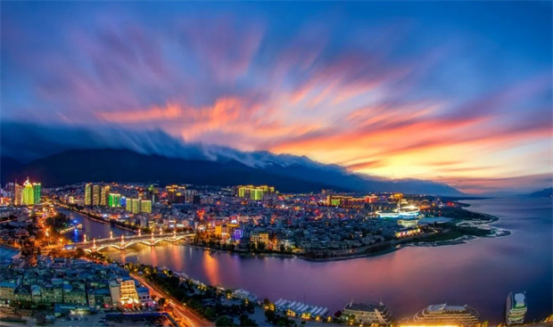 云南旅游,云南旅行社,云南團(tuán)建公司,云南策劃公司,云南會議會展,云南活動執(zhí)行,大理旅游,大理旅行社,大理團(tuán)建公司,大理策劃公司,大理會議會議會展,大理活動執(zhí)行：夜游大理，有多愜意？
