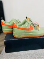 Nike Air Force 1 Low: Oil Green/Platinum Tint-Safety Orange - Image 3